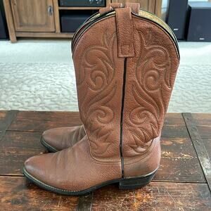 Mens Brown Leather Vintage Western/Cowboy Boots Made in USA Size 8.5